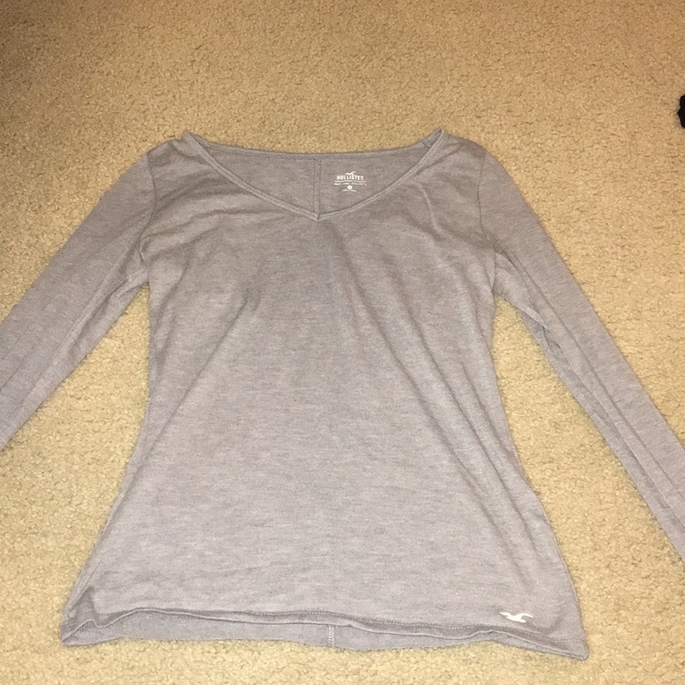Grey long sleeved shirt